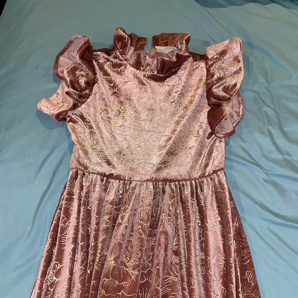 Joyfolie girls size 10 velvet dress.